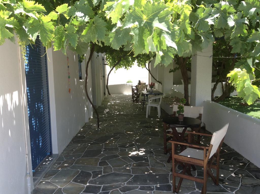 Nikoletta Rooms Párosz Kültér fotó