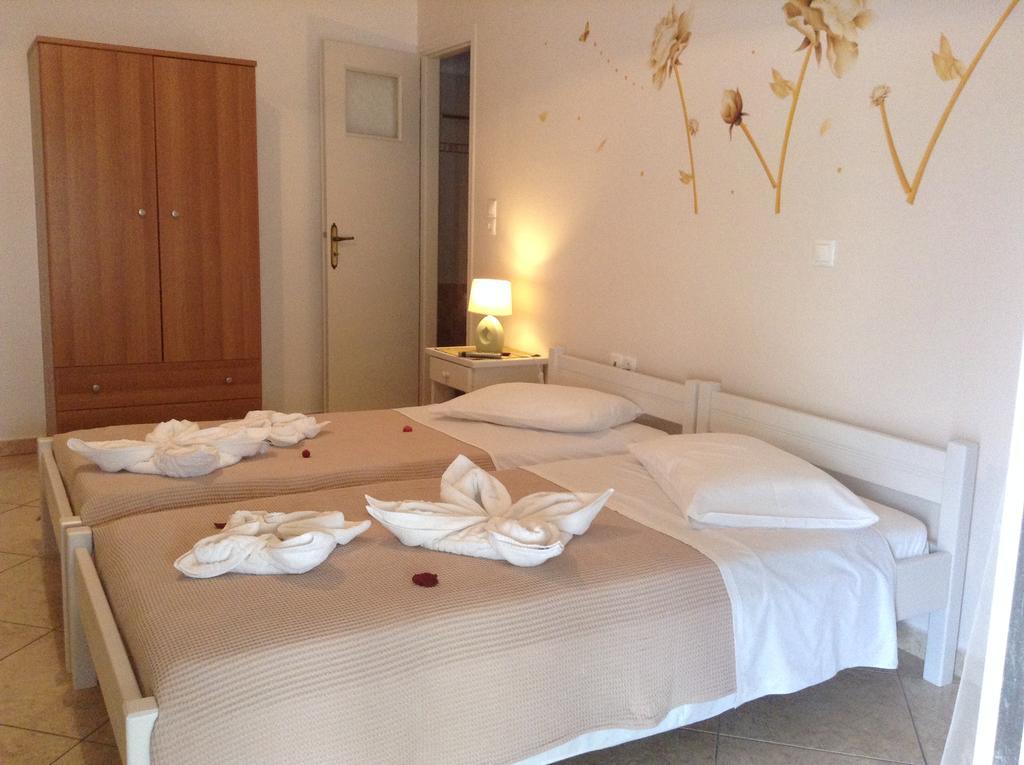 Nikoletta Rooms Párosz Kültér fotó