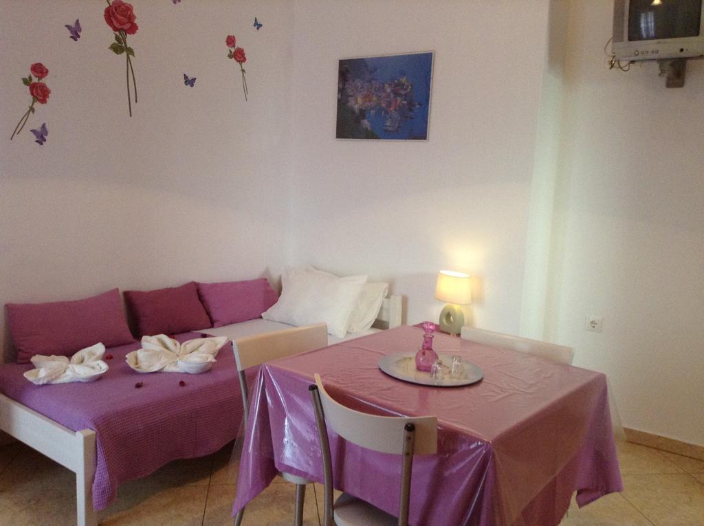 Nikoletta Rooms Párosz Kültér fotó