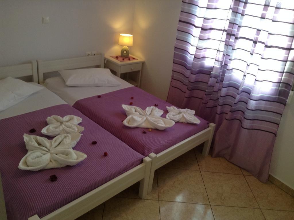 Nikoletta Rooms Párosz Kültér fotó