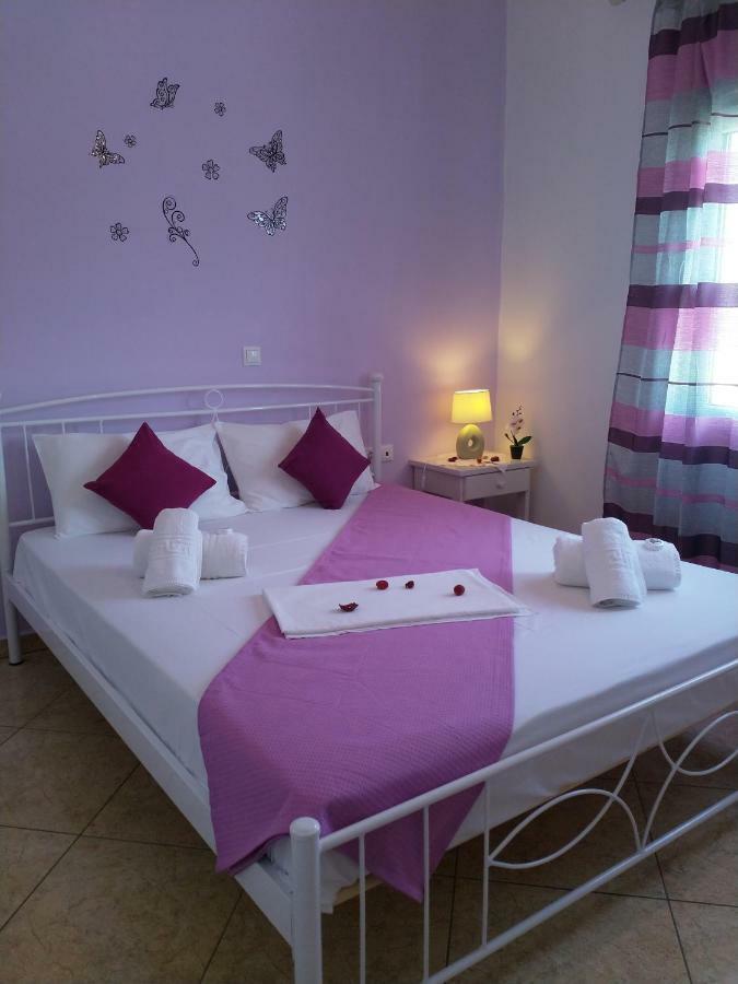 Nikoletta Rooms Párosz Kültér fotó